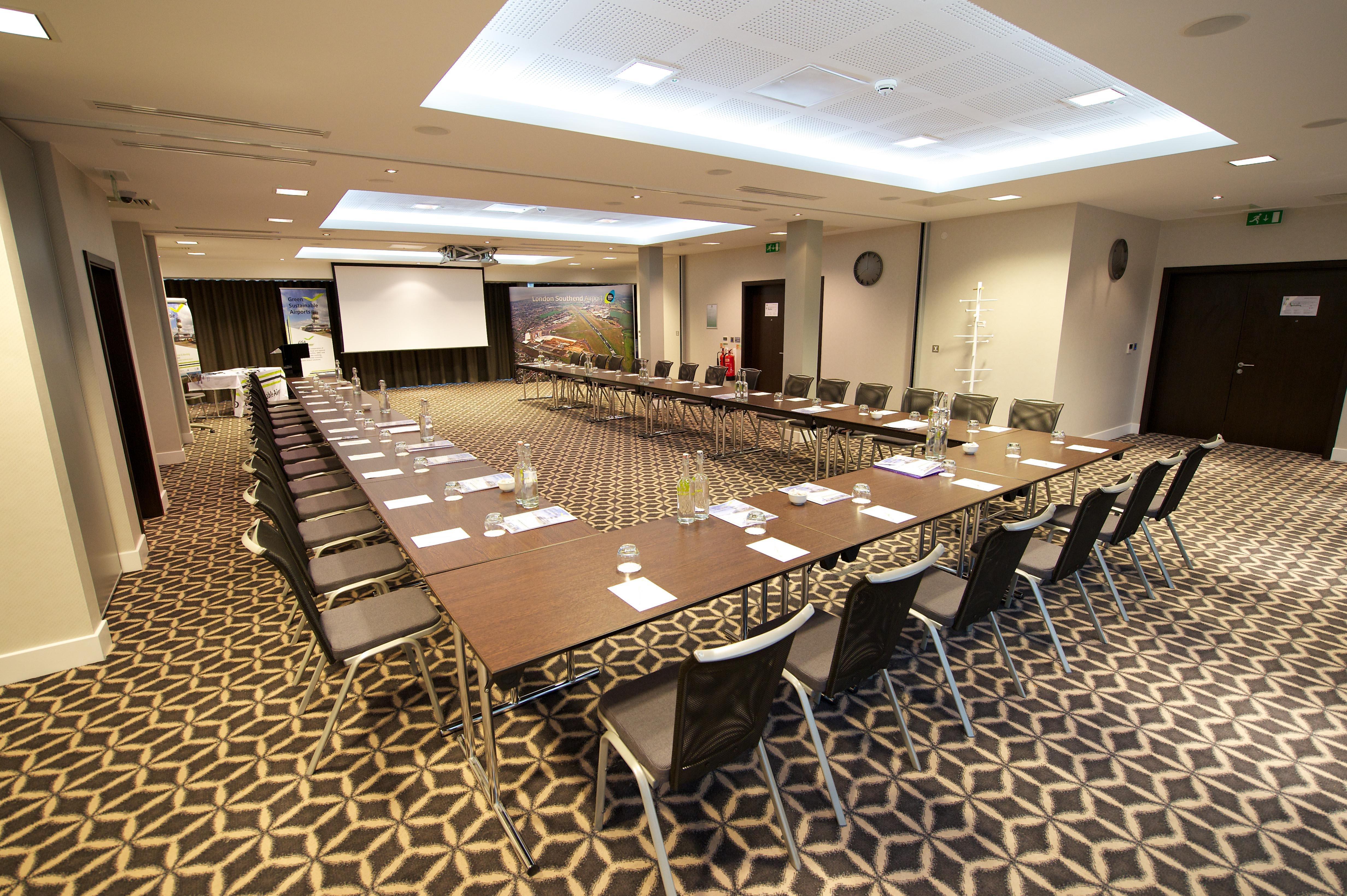 Holiday Inn Southend By Ihg Eksteriør billede