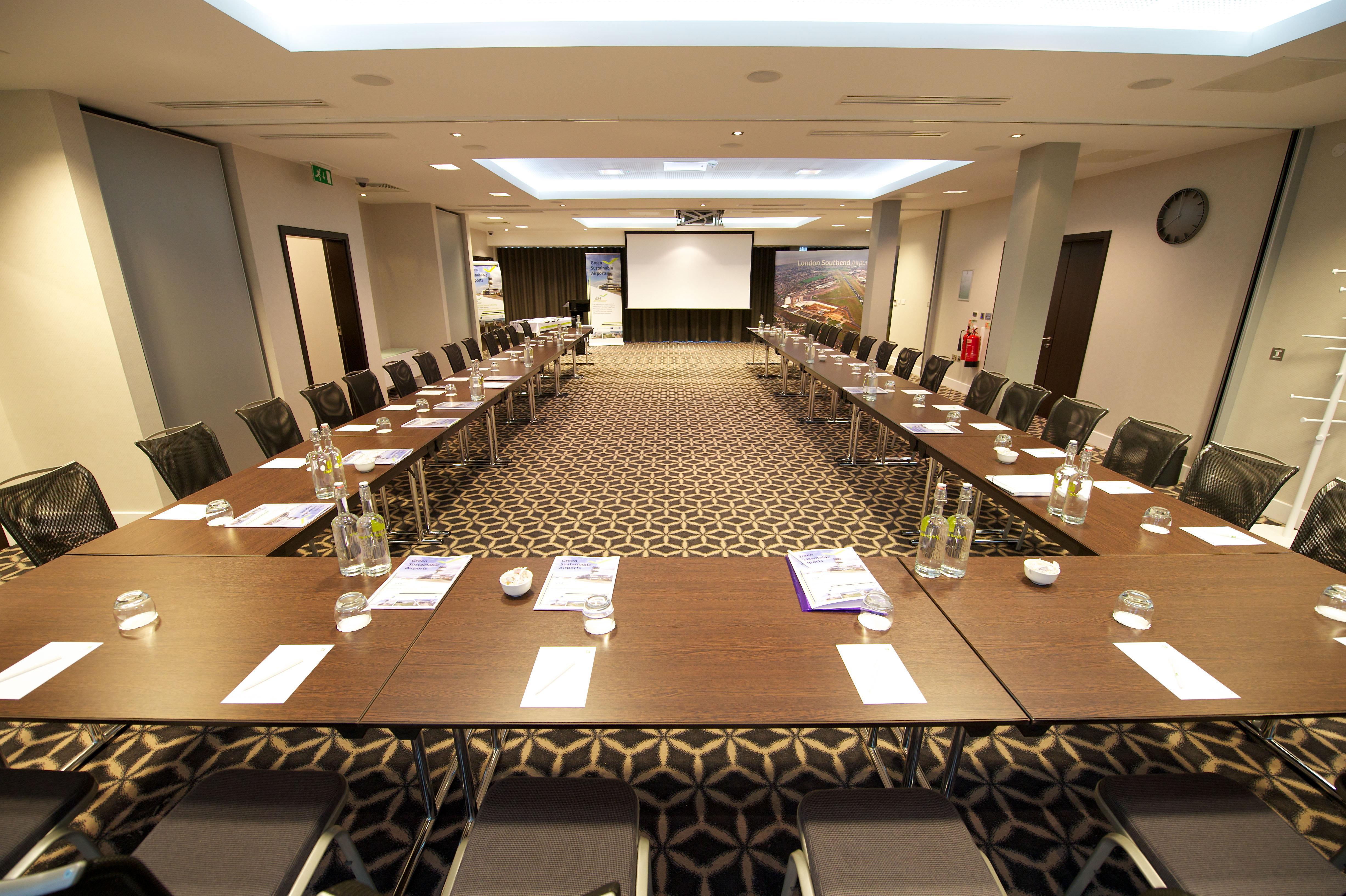 Holiday Inn Southend By Ihg Eksteriør billede