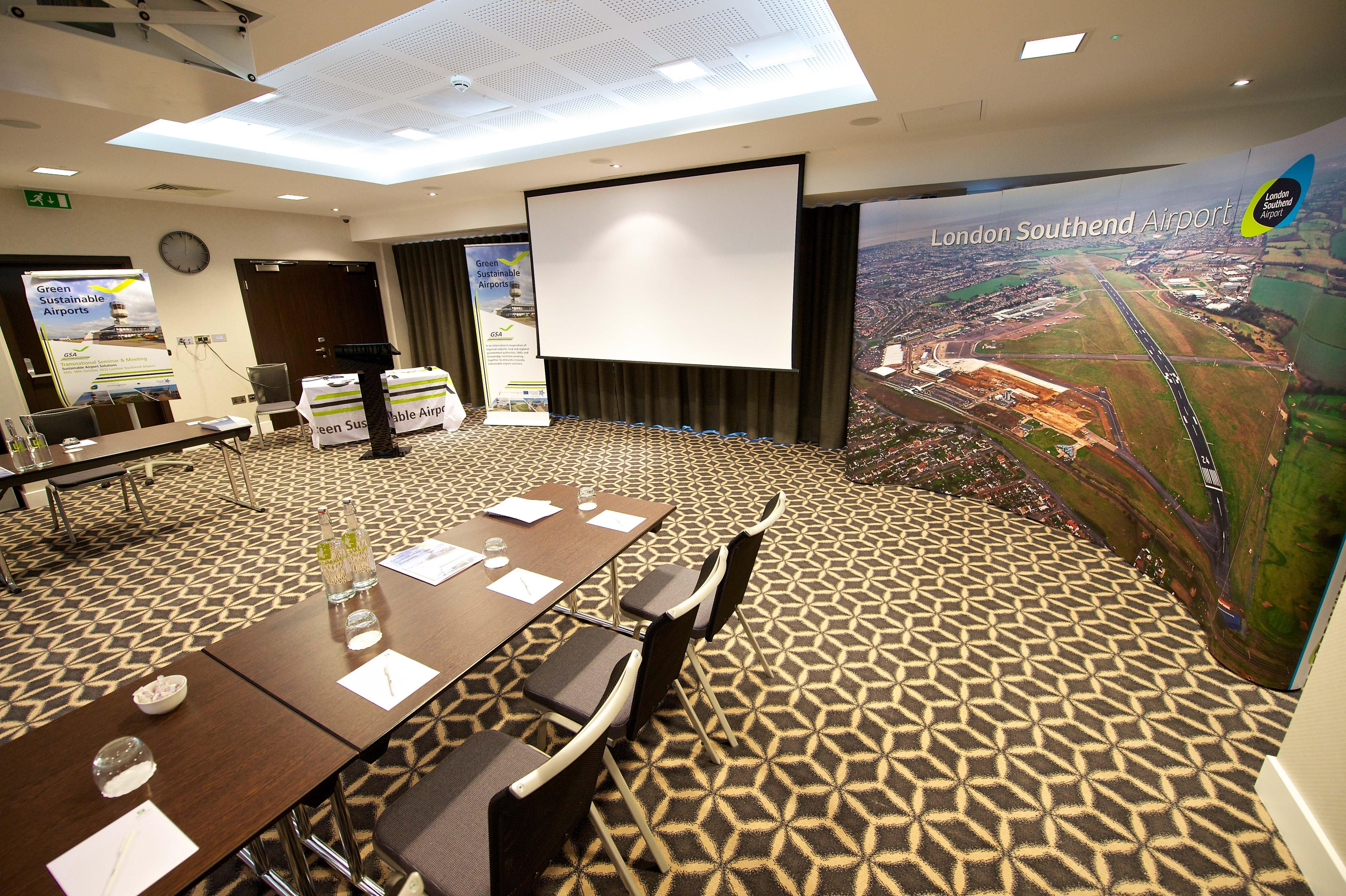 Holiday Inn Southend By Ihg Eksteriør billede
